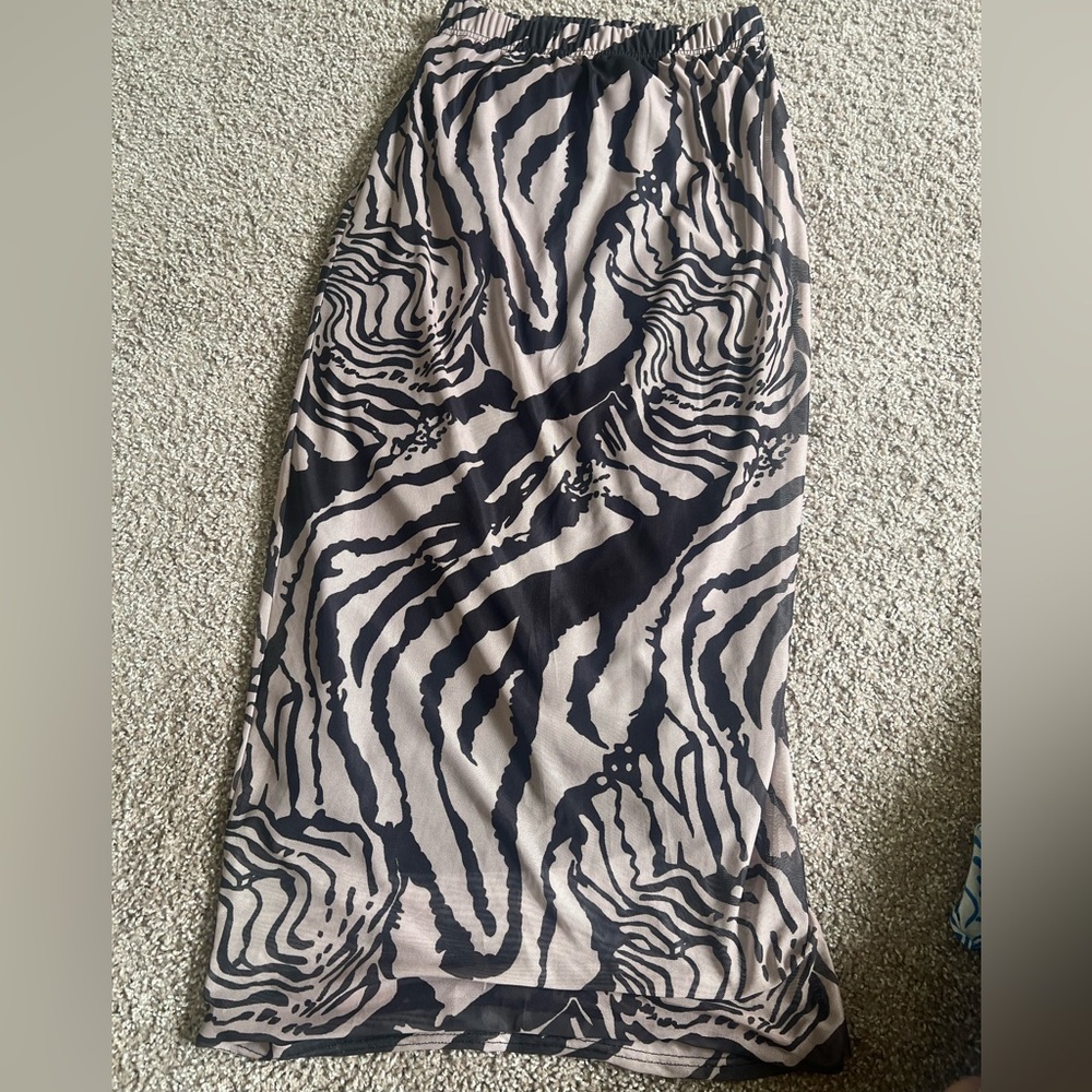 SHEIN Black and Cream Zebra Pencil Skirt